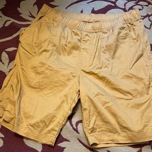 Uniqlo Men's Elastic-Waist Shorts — Light Tan